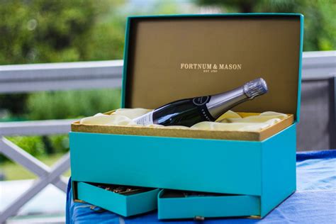 prosecco gifts by post